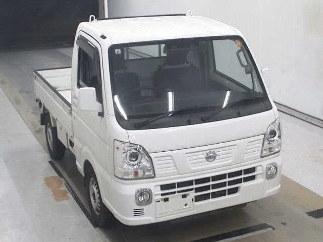 Nissan NT100 Clipper DR16T 2022